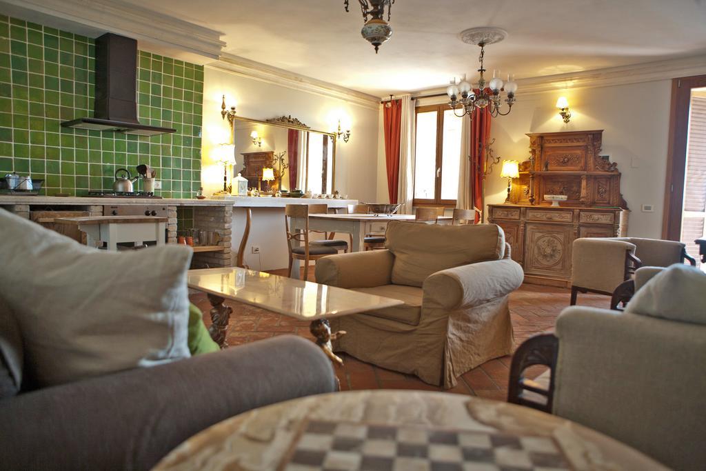 Tuscany Forever Famiglia Apartments Volterra Buitenkant foto
