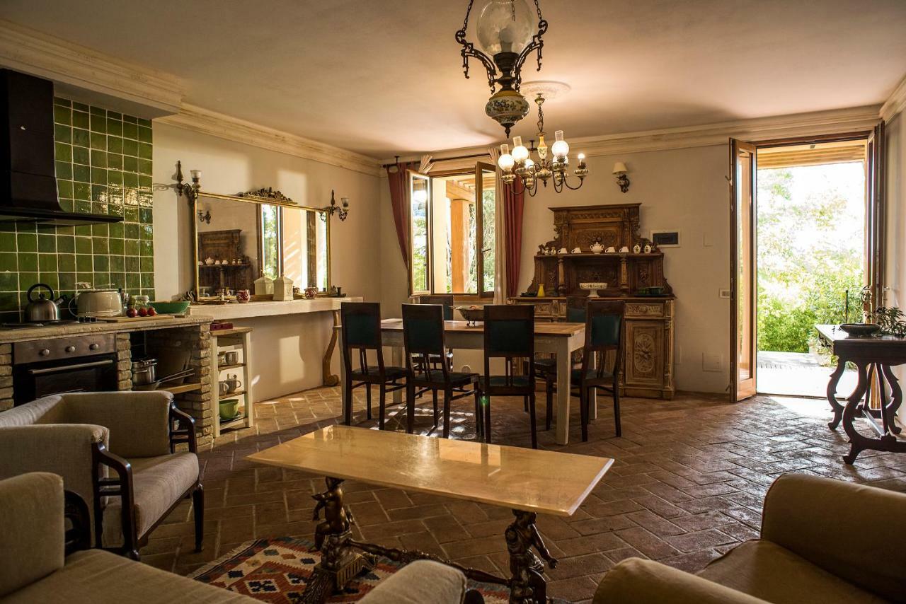 Tuscany Forever Famiglia Apartments Volterra Buitenkant foto